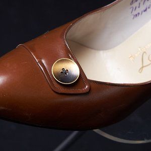 1960s Brown Patent Leather Button Pumps Heels Shoes